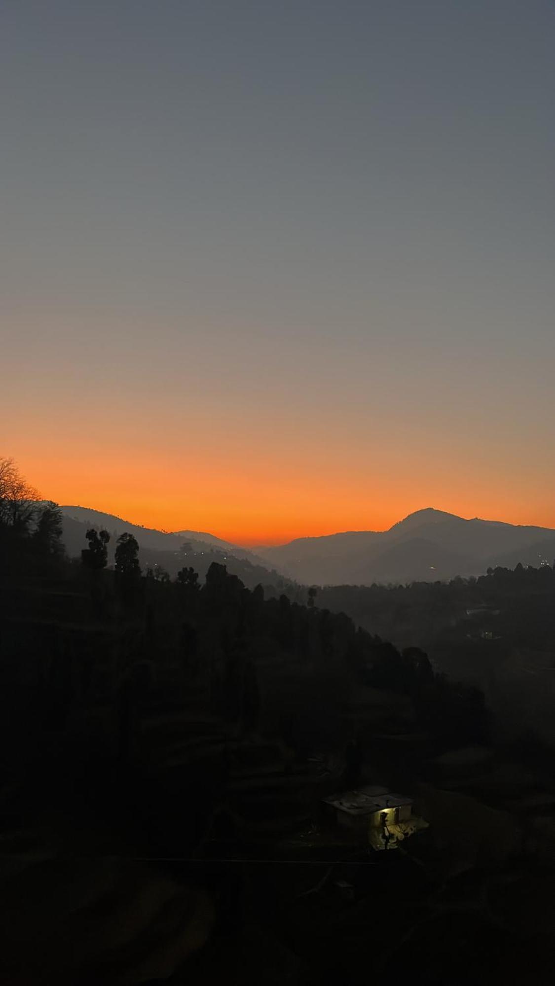 Nazaara -Thhpsociety - Mukteshwar - Witness The View From Your Bed Exterior foto